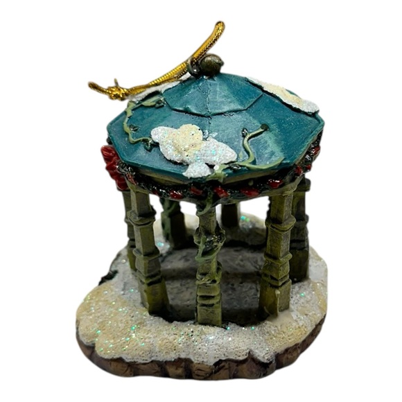 Thomas Kinkade Christmas “Sweetheart Gazebo” 2002 Kurt Adler ornament - Picture 2 of 7